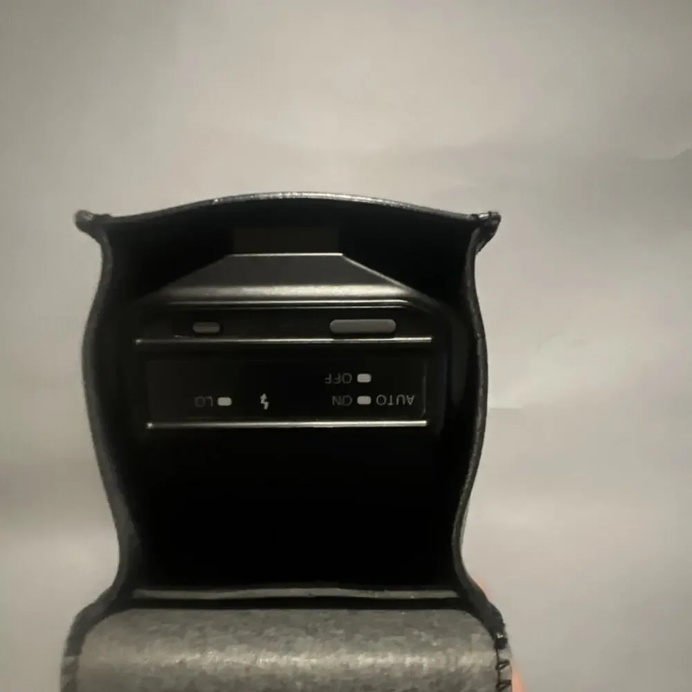 Minolta Maxxum 3200i Hot Shoe Strobe Flash GN32 Auto Power Off w/ Case